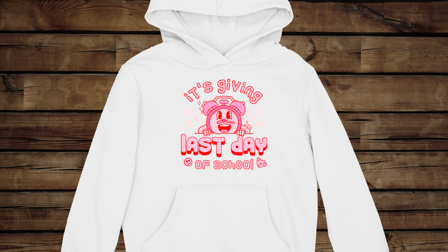 It's Giving Last Day of School - Unisex Heavy Blend™ Hooded Sweatshirt