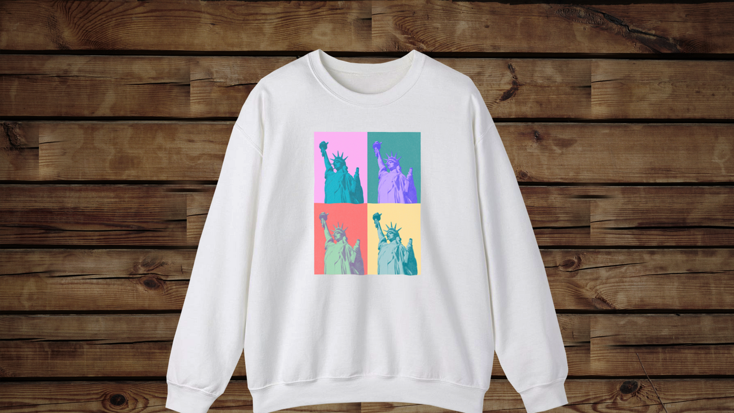 Statue of Liberty - Unisex Heavy Blend™ Crewneck Sweatshirt